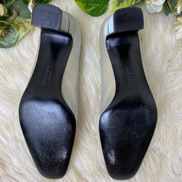 Salvatore Ferragamo Vintage Shiny Fabric Heel 7.5 - Picture 7 of 8